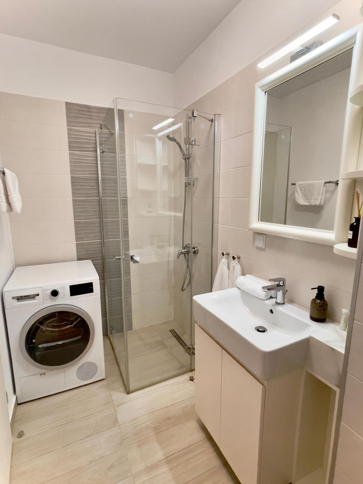 Piazza Vista - Granvia Park Apartment Bucharest Luaran gambar